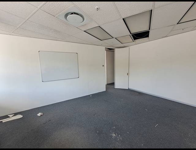 155M² OFFICE TO LET IN DUNKELD WEST